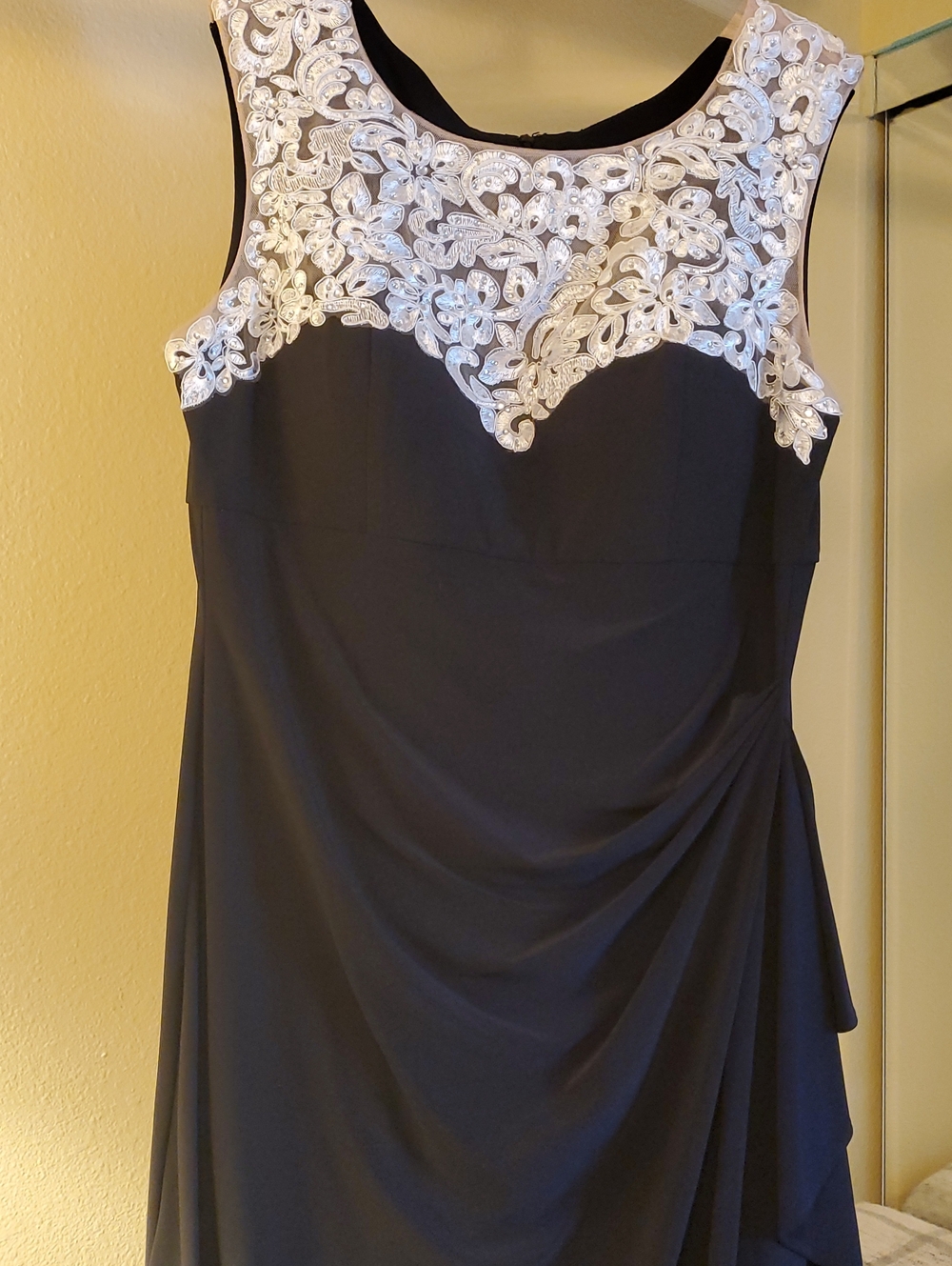 Alex Evenings Black Maxi Dress with White Lace Yoke Sz L